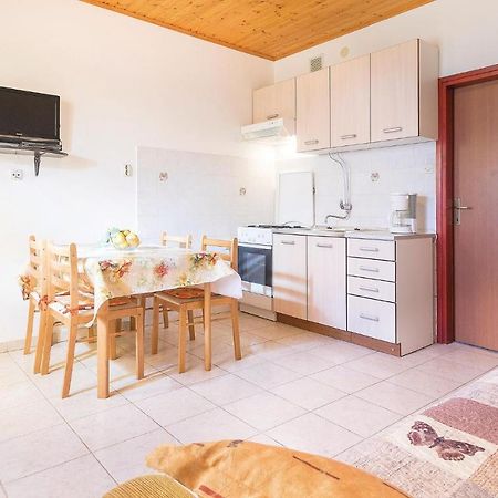 Awesome Apartment In Pula With Wifi Eksteriør billede