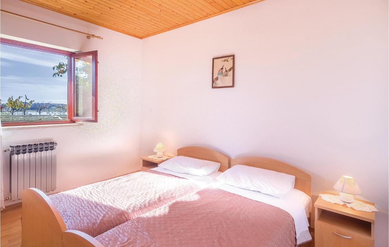 Awesome Apartment In Pula With Wifi Eksteriør billede