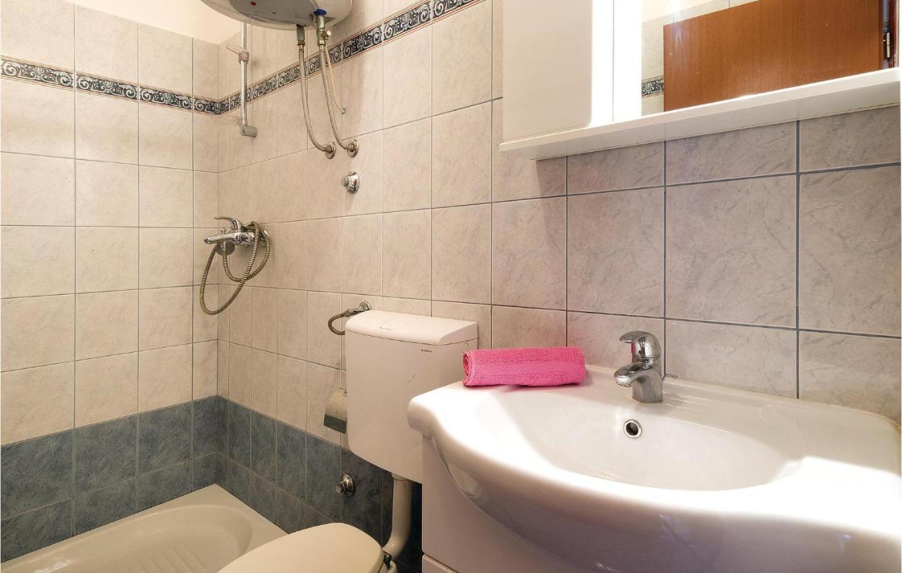 Awesome Apartment In Pula With Wifi Eksteriør billede