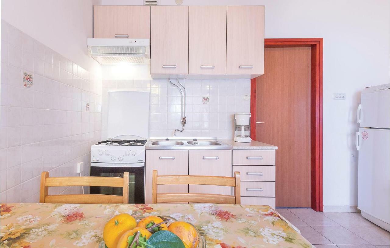 Awesome Apartment In Pula With Wifi Eksteriør billede